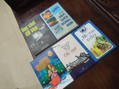 14k cuốn sách. Giao hàng nhanh, đóng gói cẩn thận. Thấy sale nên đặt. Chưa đọc nên k biết hay k