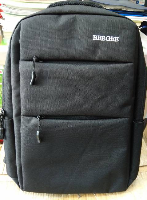 Giao hàng nhanh, vải dày, cứng cáp, đúng kích cỡ.
Chỉ có 1 ngăn chính và 2 ngăn phụ bên ngoài, ai cần nhiều ngăn thì mua mã khác nha !