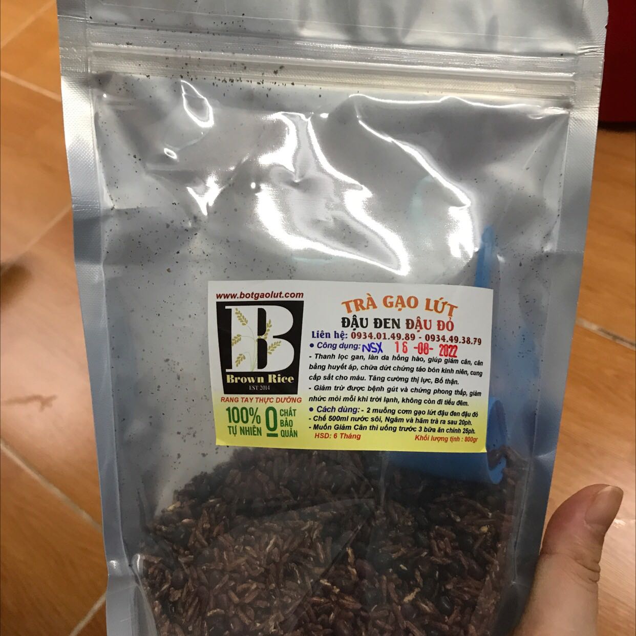 Giao hàng nhanh, trà rang hơi cháy chút nên có mùi khét khét tý. Nhưng mà k sao, cũng thơm lắm ạ.