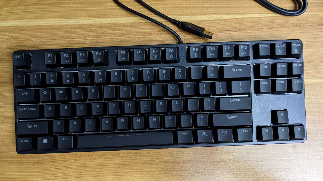 Nhân viên Tiki hỗ trợ nhiệt tình. Tuy nhiên, sản phẩm thiết kế còn nhiều lỗi, khoảng cách phím chỗ thưa chỗ dày, phím Ctrl và Shift bị dính nhau. Lần 1 mình yêu cầu đổi sản phẩm mới, sau khi nhận được sản phẩm mới thì vẫn lỗi như lần 1 và thêm 1 điểm trừ nữa cho lỗi phím bấm xuống nhưng lò xo không trả về lại mà nằm đè chết luôn. Mong các nhà bán trước khi bàn giao sản phẩm xin vui lòng kiểm tra chất lượng trước khi gửi. Trải nghiệm lần này quá chán. Haizzz