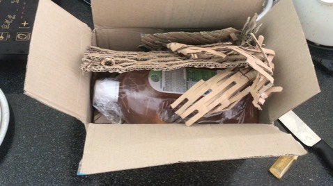 Đỉnh thật sự, cực kỳ hài lòng, quá uy tín. Hàng của Thái ( kèm sticker dán hdsd tiếng Việt) , chuẩn 1000ml, đóng gói bao bọc kĩ rất ưng, date lâu tháng 9/2023. 5 sao shop, giá tốt.