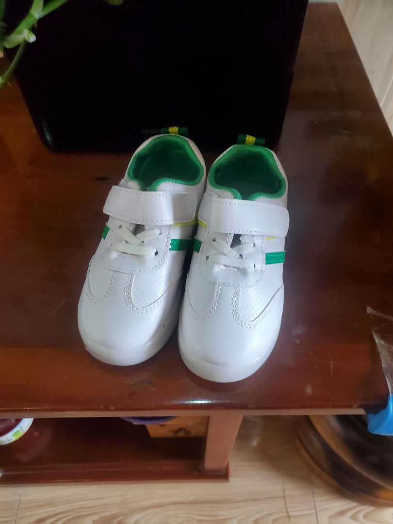 đẹp, giao nhanh, nhưng nhanh hết pin ...