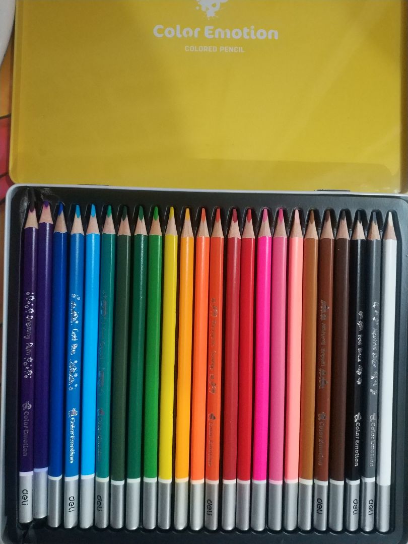 Sản phẩm giống mô tả, hộp sắt đẹp. Giao hàng nhanh, đóng gói sản phẩm chắc chắn.