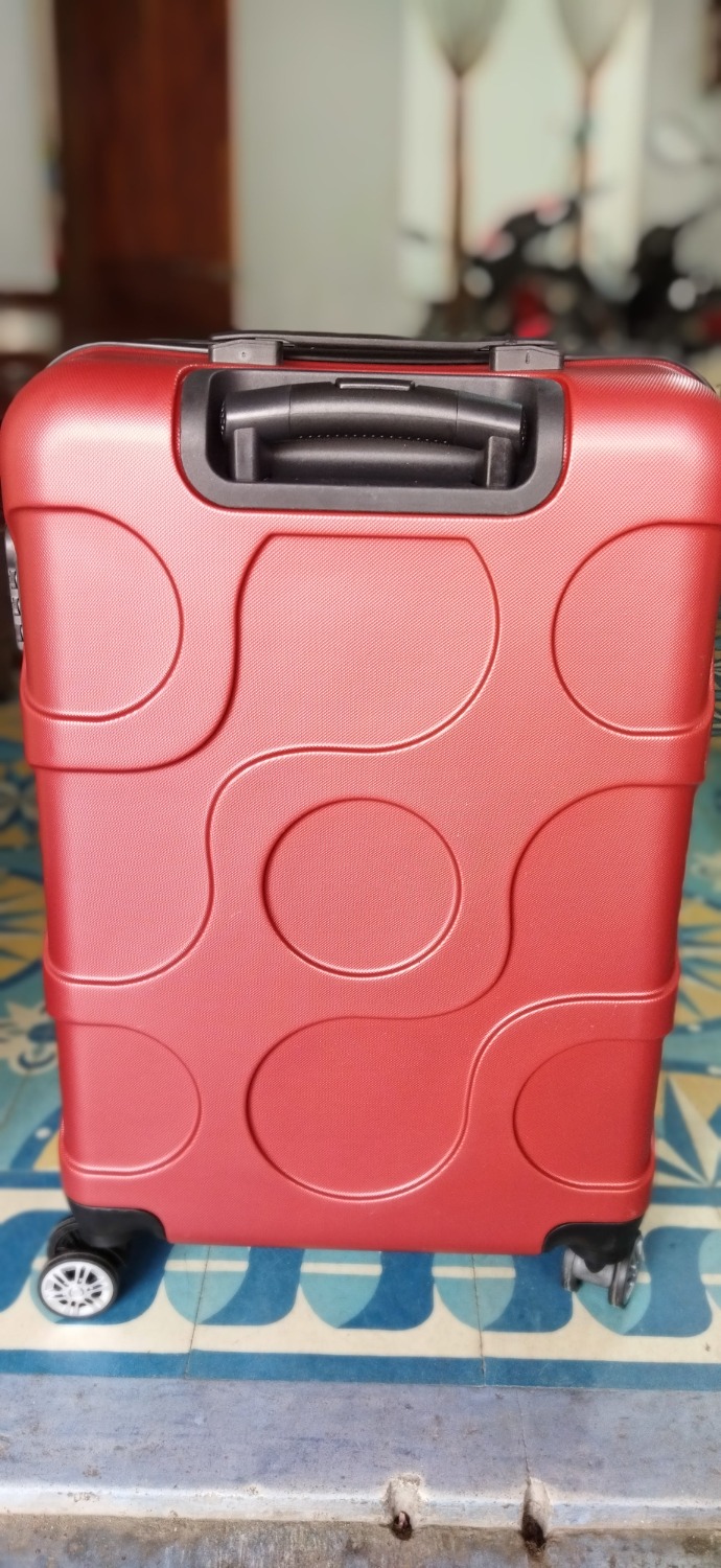 Rất vừa ý, thông số kỹ thuật và màu giống đã đăng, có quét mã bảo hành 2 năm, tuy nhiên chưa có hường dẫn đổi pass mở khóa!