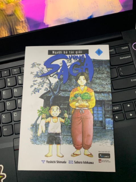 Lúc mua mình không để ý và không biết là truyện tranh, khi mở ra thấy là truyện tranh thì mình tiếc tiền thiệt nhưng mà sau khi đọc xong thì mình thấy số tiền bỏ ra là xứng đáng. Truyện rất dễ thương mà qua đó mình còn thấy được những bài học rất nhân văn nha. Nên mình mua từ tập 1-8 luôn nè 🧚🏼‍♂️