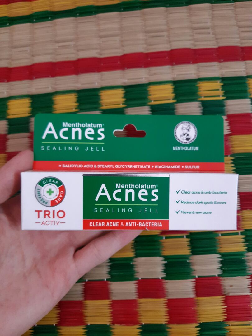 Ko có đkien mua mắc tiền tuýp chấm mụn thì dùg đỡ cái này cũg đc, paraben cuối trog bảg tphan nên ai da yếu dễ dị ứg thì cân nhắc