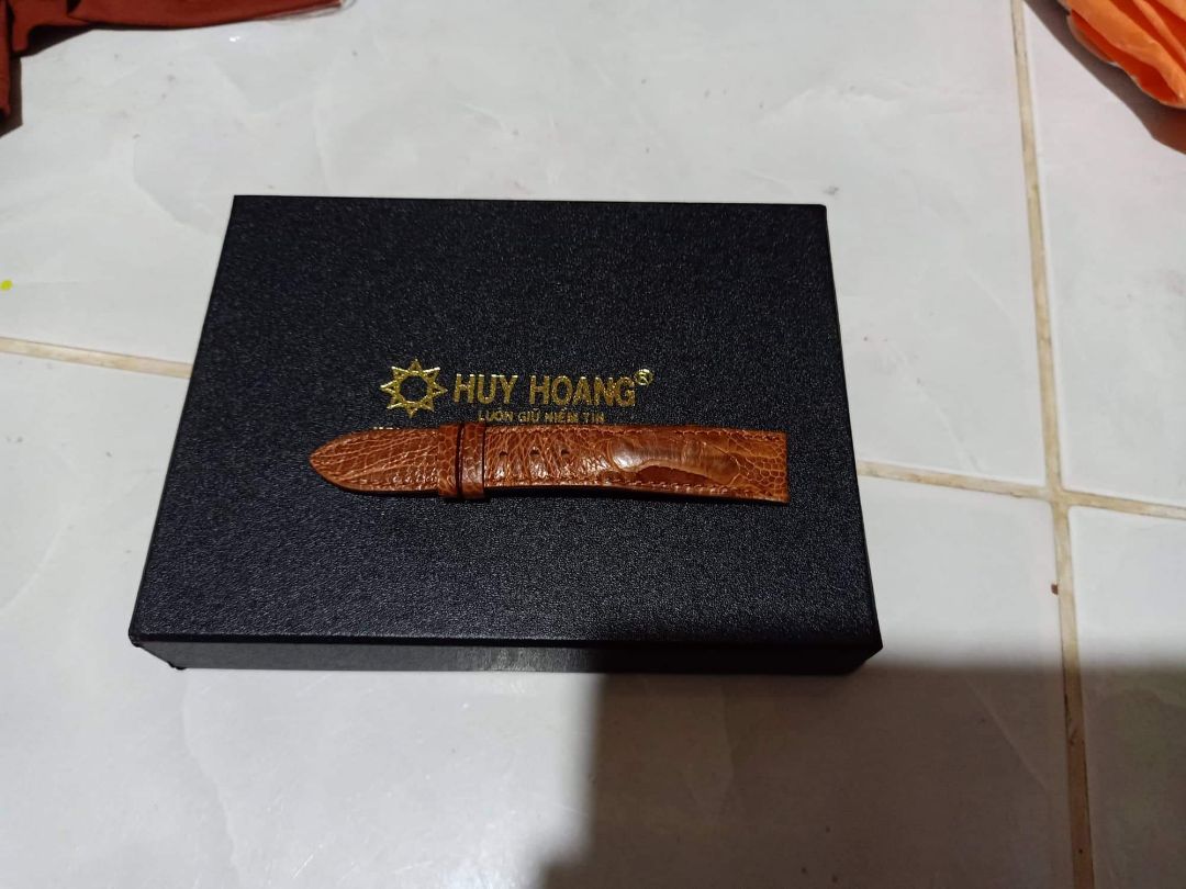 dây vừa vặn với tay mình màu sắc quá đẹp và rất lịch lãm