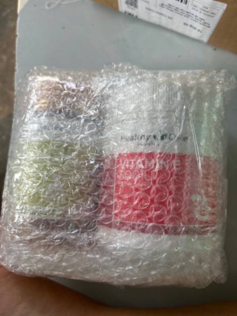 Shop đóng gói cẩn thận. Tiki giao hàng nhanh.