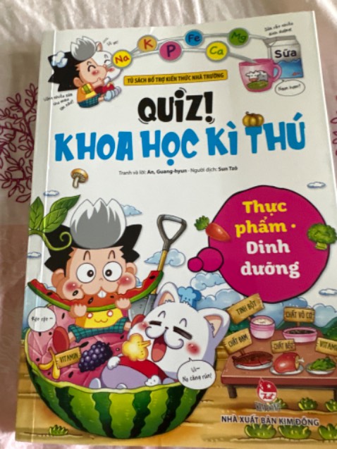 Nội dung sách tốt , dưới dạng hỏi đáp và cụ thể với tranh in màu đẹp, dí dỏm nên các cháu tôi rất thích đọc và còn đọc lại khi quên
Sách được bọc và giao hàng nhanh