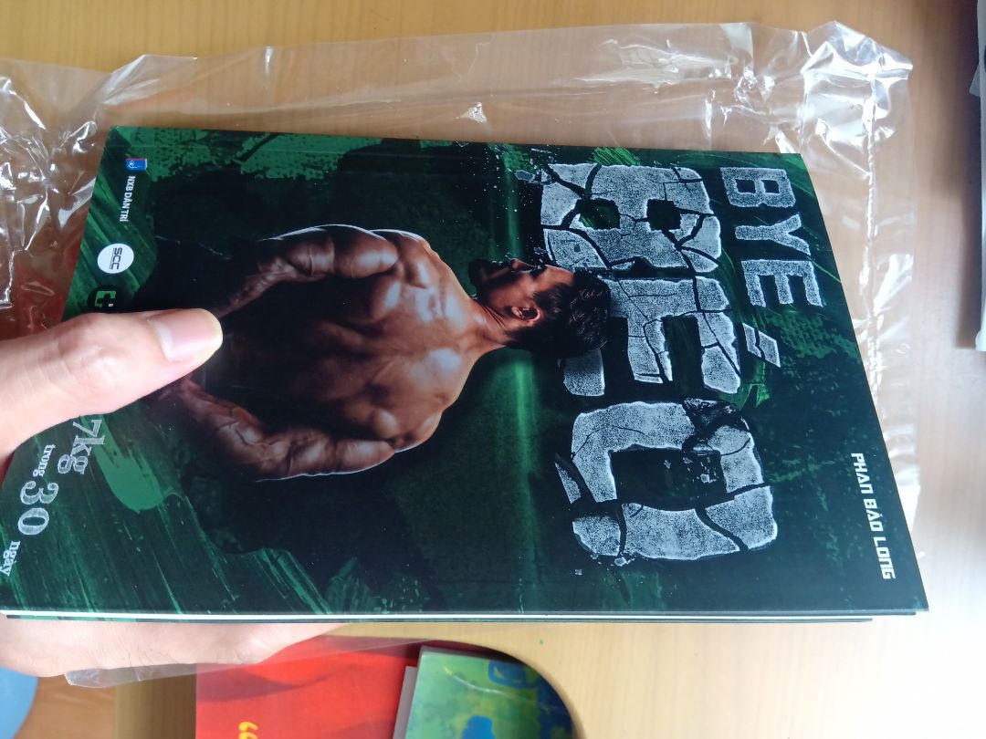 tuy đặt hàng lâu nhưng đóng gói và vận chuyển okay. Sách được đóng gói cẩn thận, xem qua vài phần của cuốn sách có hình ảnh minh hoạ đẹp, chữ to rõ. Hi vọng cuốn sách sẽ còm nhiều điều để khám phá thêm trong khi đọc. cảm ơn tiki và anh phan bảo long nhé tuy đặt hàng lâu nhưng đóng gói và vận chuyển okay. Sách được đóng gói cẩn thận, xem qua vài phần của cuốn sách có hình ảnh minh hoạ đẹp, chữ to rõ. Hi vọng cuốn sách sẽ còm nhiều điều để khám phá thêm trong khi đọc. cảm ơn tiki và anh phan bảo long nhé