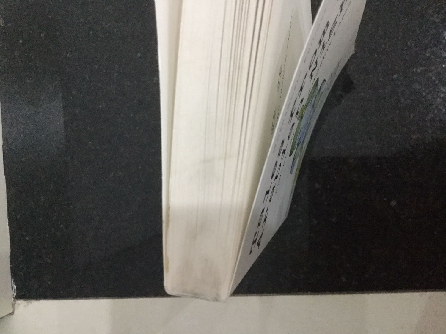 Sách cũ và bị lỗi. Hi vọng tiki sẽ cải thiện.