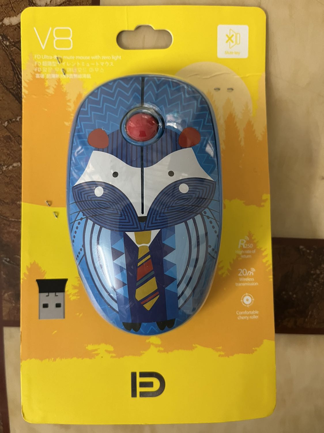 Giao hàng nhanh, chuột dùng nhạy và ko phát ra tiếng ồn. Thx shop!