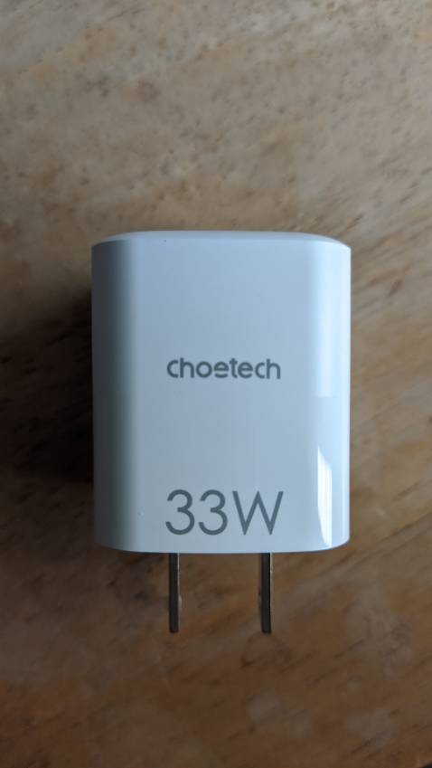 Điểm mạnh là hợp với hầu hết tất cả sạc nhanh cho đt: Xiaomi Turbo, Samsung Super Fast 25W, iPhone 18W, 20W, 30W, QC 3.0

Điểm yếu là khi sạc 2 thiết bị cùng một lúc thì mỗi thiết bị chỉ sạc được 12W là max

Hiện tại rất ít củ sạc có giá này mà có thể sạc thích ứng với nhiều hãng khác nhau như PD5006.  5 sao