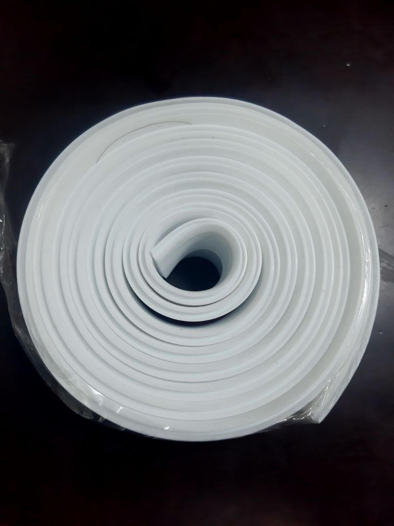 sp vừa dày vừa mềm dễ sử dụng dán chắc chắn