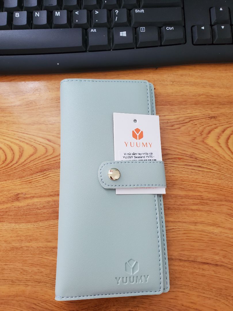 Ví đẹp. Da mềm. Màu sắc như hình. Rất cao cấp.