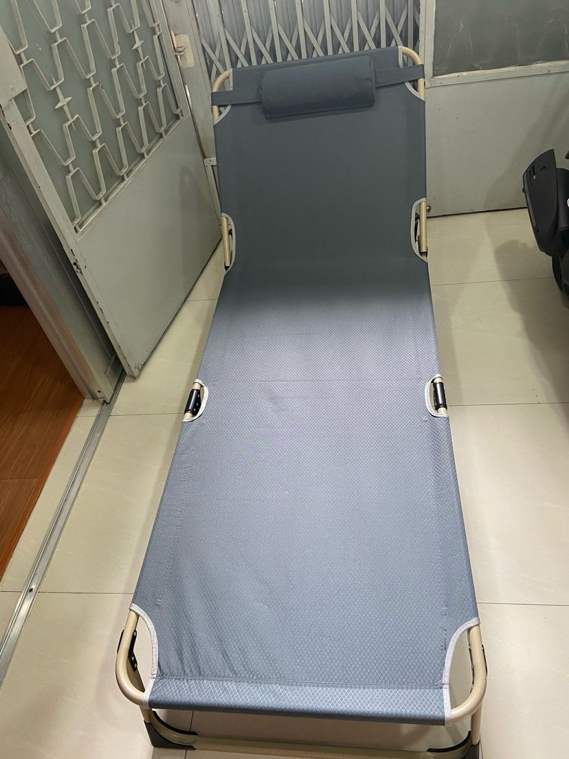 Ghế đẹp, tôi rất ưng ý. giao hàng nhanh