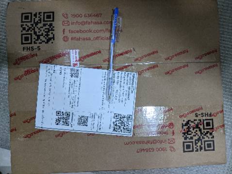 Fahasa bọc sách và đóng gói rất cẩn thận, giao hàng nhanh hơn thời gian dự kiến, cám ơn