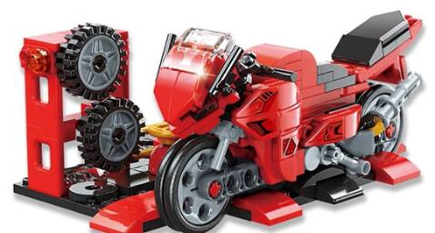 Đồ chơi đẹp nè, các mảnh ghép cứng cáp, khớp với sản phẩm Lego dễ dàng. Rất thích hợp làm quà tặng bé.