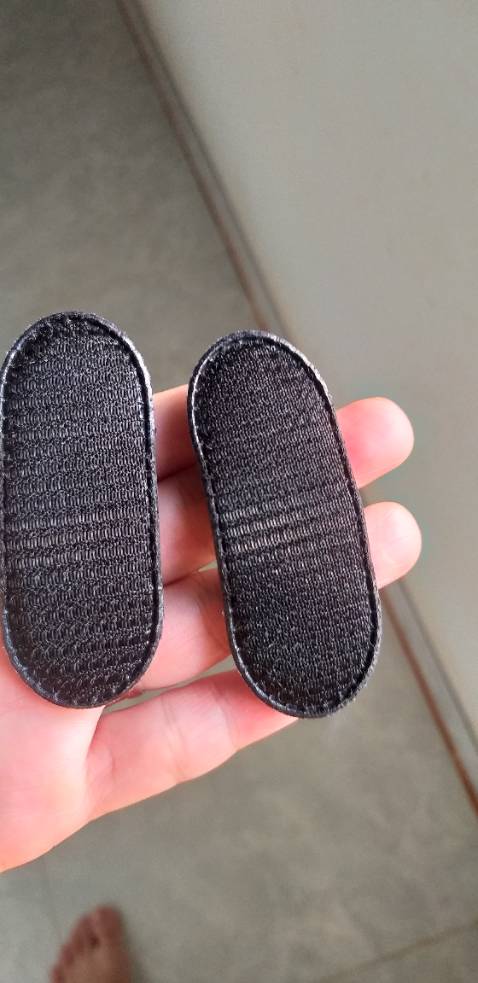 Mua về chơi đồ hàng thì đc. Còn kẹp tóc thì 🤣🤣🤣. Phí tiền Mua về chơi đồ hàng thì đc. Còn kẹp tóc thì 🤣🤣🤣. Phí tiền