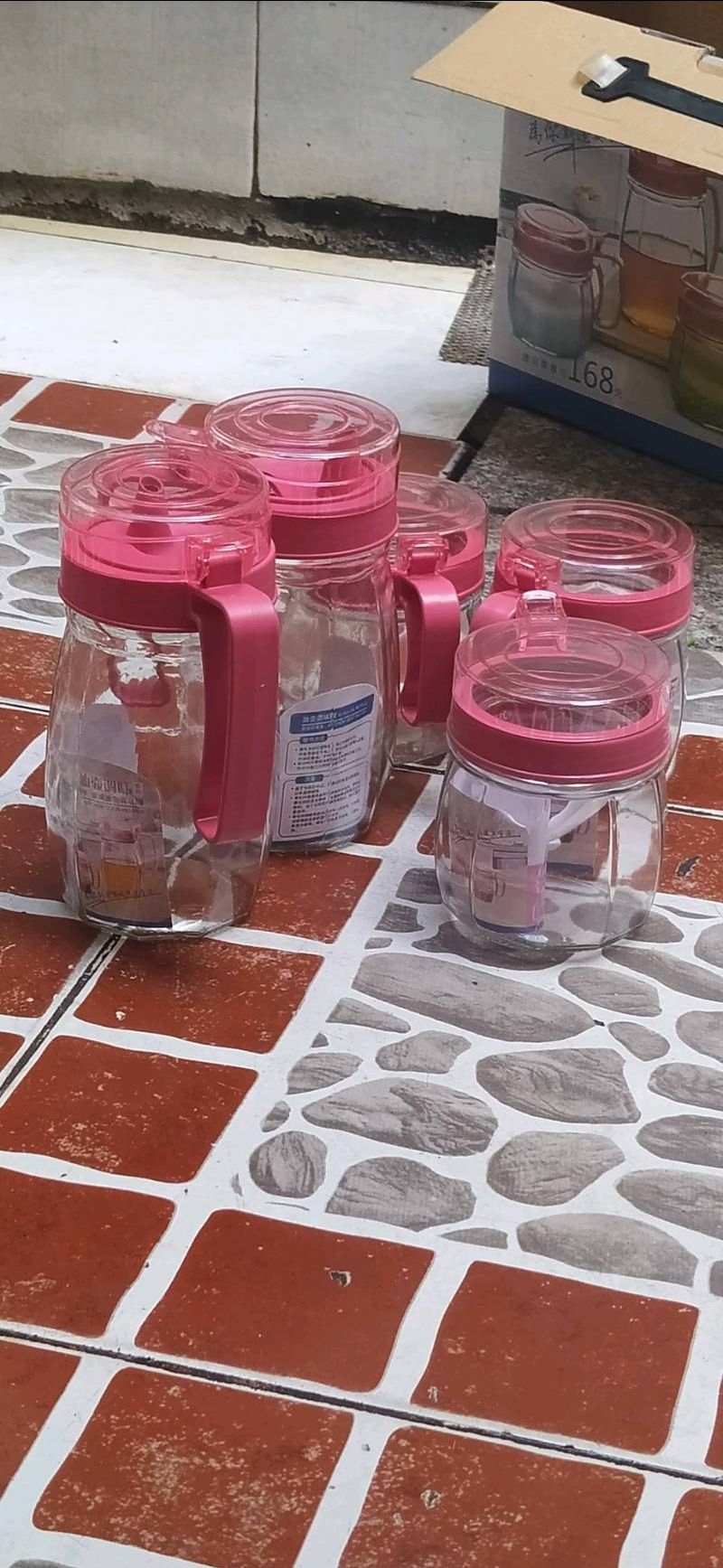 giao hàng cực kì nhanh luôn, giao đúng mẫu mô tả, lần đầu mua ở shop nhưbg rất ưng ý, đẹp đúng mẫu nha mn