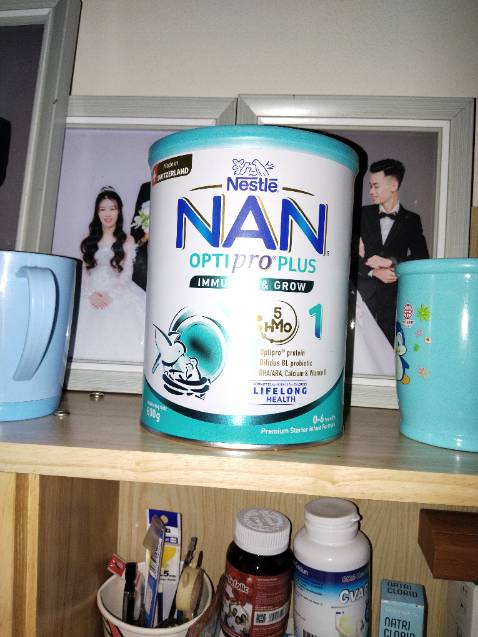 Mình chưa cho bé nhà mình dùng nên chưa biết sao nhưng shop đóng hàng rất rất kỹ luôn. Bao bì mẫu mã cũng rất đẹp, mình mua cho bé nhà mình dùng thử. Nếu thấy ổn thì mình lại mua tiếp