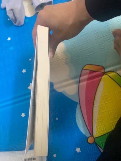 Khá hài lòng với những gì tiki làm cho khách hàng, khi lần này mình nhận đc sách chất lượng ko đc tốt. Mình đã phản hồi với tiki và nhận được sự hỗ trợ rất nhiệt tình, nhanh chóng, có hướng giải quyết cho vấn đề of khách hàng. Hy vọng 1 vài ngày tới sẽ dc hoàn trả sp chất lượng.