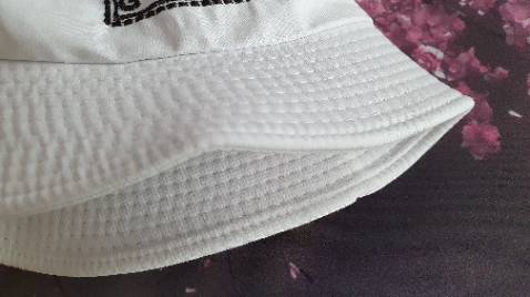 Cầm tay thấy vải hơi mỏng, không được mềm lắm
Về cơ bản thì ok :) Cầm tay thấy vải hơi mỏng, không được mềm lắm
Về cơ bản thì ok :)