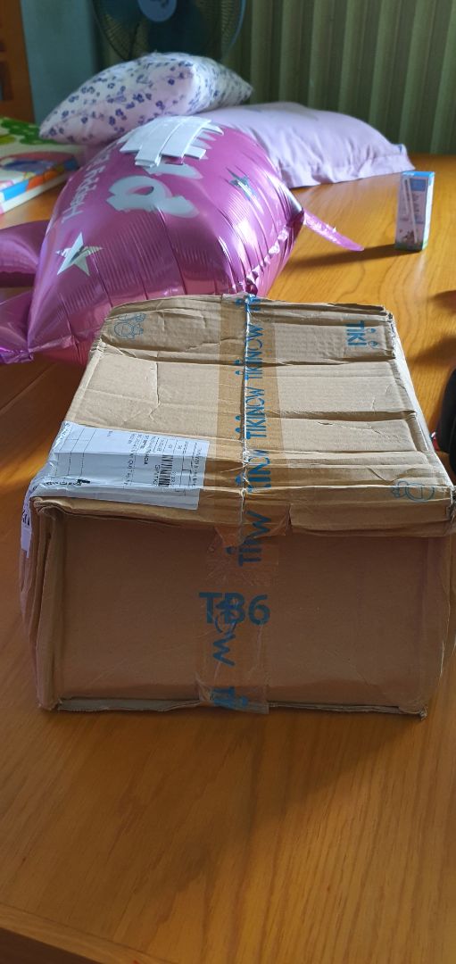 sách ok. nhưng vận chuyển thì ôi thôi... lần đầu tiên gặp ở Tiki luôn