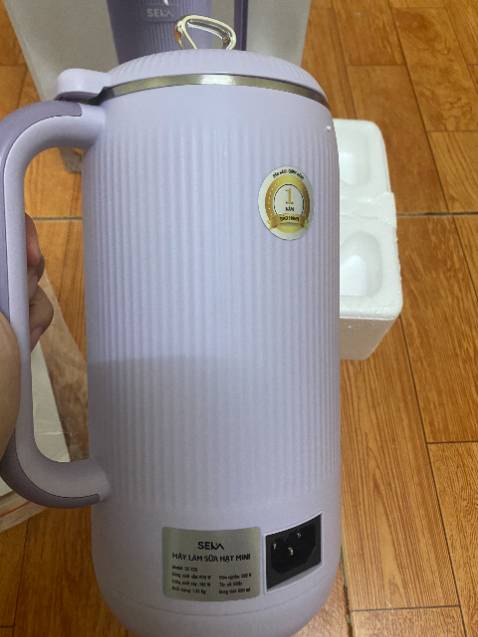 Máy đẹp thiết kế nhỏ gọn màu xinh, hàng nhânb được đúng như shop giới thiệu, sẽ ủng hộ shop