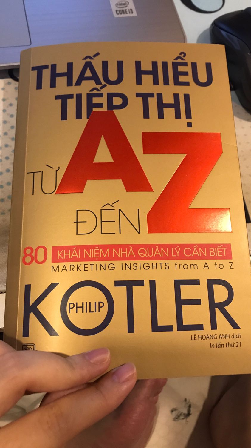 Sách chứa rất nhiều khái niệm bao quát về marketing, dành cho người mới tìm hiểu về marketing cần phải biết, hoặc những người đã lâu không đụng đến những khai niệm này cũng có thể đọc lại để nắm rõ bản chất hơn hoặc cập nhật điều mới. Tuy nhiên sách được dịch từ sách gốc tiếng anh, nên có đôi chỗ hơi khó hiểu. Và một số khái niệm cao cấp mà người mới tìm hiểu về marketing sẽ chưa hiểu hết lần đầu