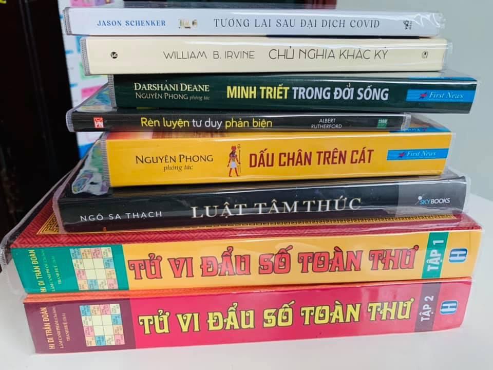 Sách dày, nặng, mình chưa xem nội dung.