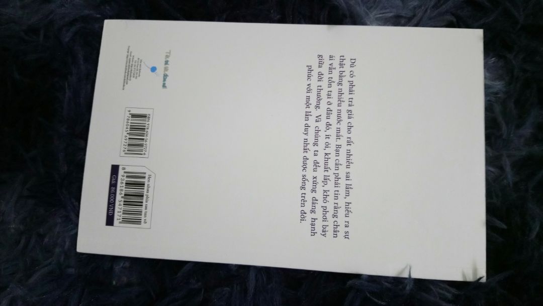 Sách đc bọc cẩn thận nếu mà bọc thêm xốp ở góc thì tránh đc móp góc sách trong khi vận chuyển