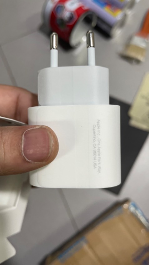 Có tem chính hãng của FPT nhưng check mã QR k có thông tin