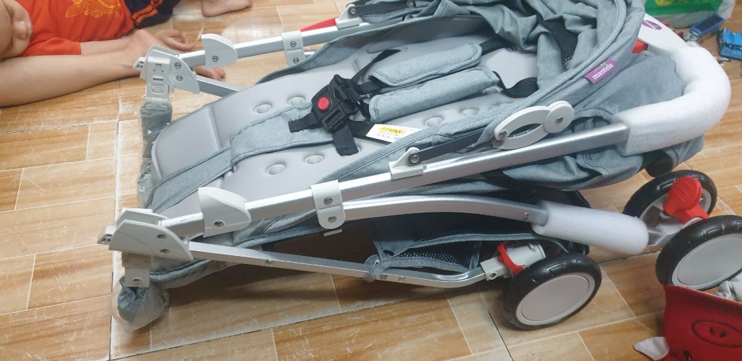 xe nhỏ gọn để du lịch  tiếc là  gấp lại  chưa  gọn như  ý muốn xe nhỏ gọn để du lịch  tiếc là  gấp lại  chưa  gọn như  ý muốn