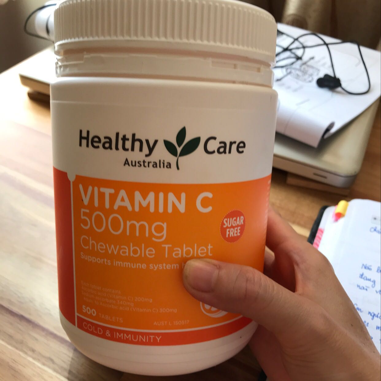 Giao hàng nhanh, đóng gói kĩ càng. Hộp siêu to khổng lồ, vị dễ sử dụng, tiết kiệm.