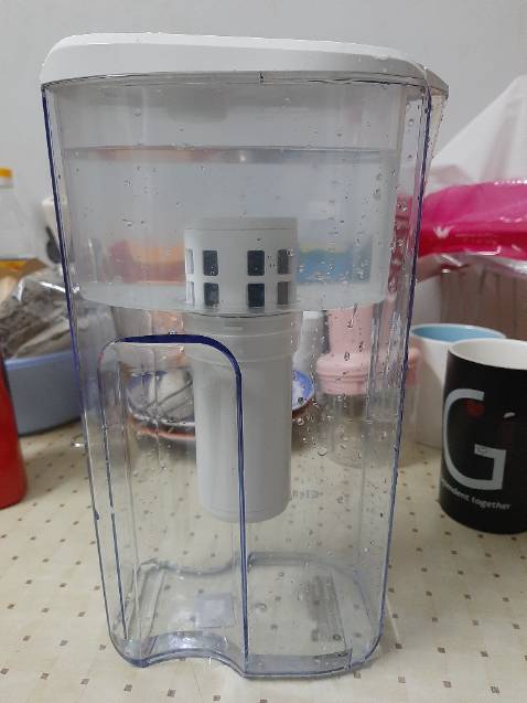 Tiki giao hàng nhanh chóng, hàng đóng gói đẹp, sản phẩm chất lượng, nước lọc nhanh.