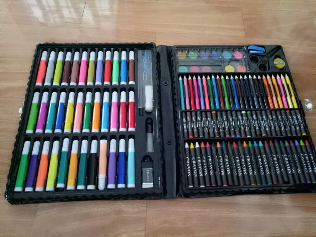 rất tốt ko bị hư hại j còn có nhãn lưu ý nx sản, phẩm thì đủ loại màu rất đẹp. Các mẹ hay các bạn học sinh nên mua cái này để trang bị cho các bạn học sinh để các bạn thỏa mãng niềm đam mê nghệ thuật rất tốt ko bị hư hại j còn có nhãn lưu ý nx sản, phẩm thì đủ loại màu rất đẹp. Các mẹ hay các bạn học sinh nên mua cái này để trang bị cho các bạn học sinh để các bạn thỏa mãng niềm đam mê nghệ thuật