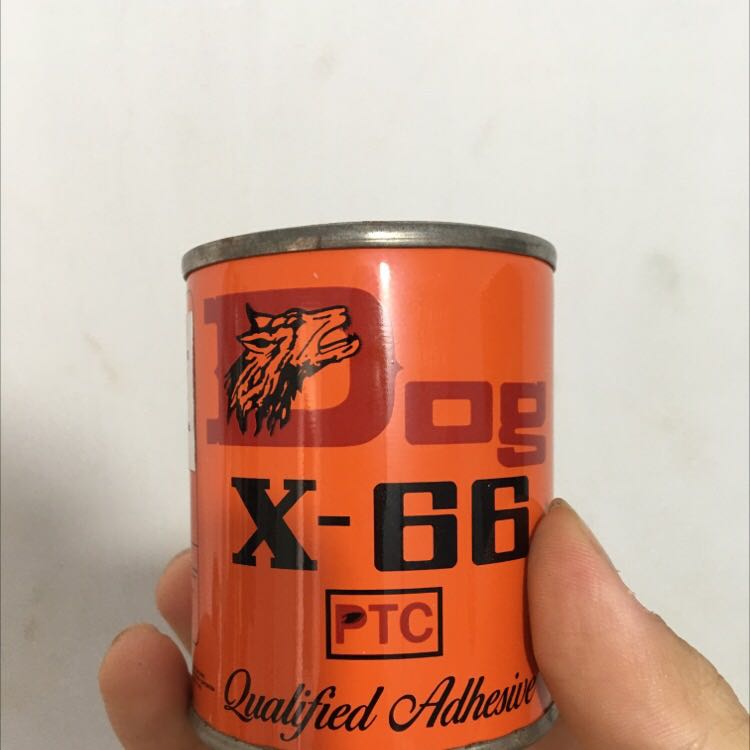 Dán không dính lại còn có mùi rất khó chịu. Không biết có thể gửi trả không vì gần như không có hộp hay seal, mình cũng chỉ mới quẹt 1 chút, gần như không đáng kể mà nghĩ không dùng được nữa. Được cái hạn sử dụng lâu và giao nhanh thôi.