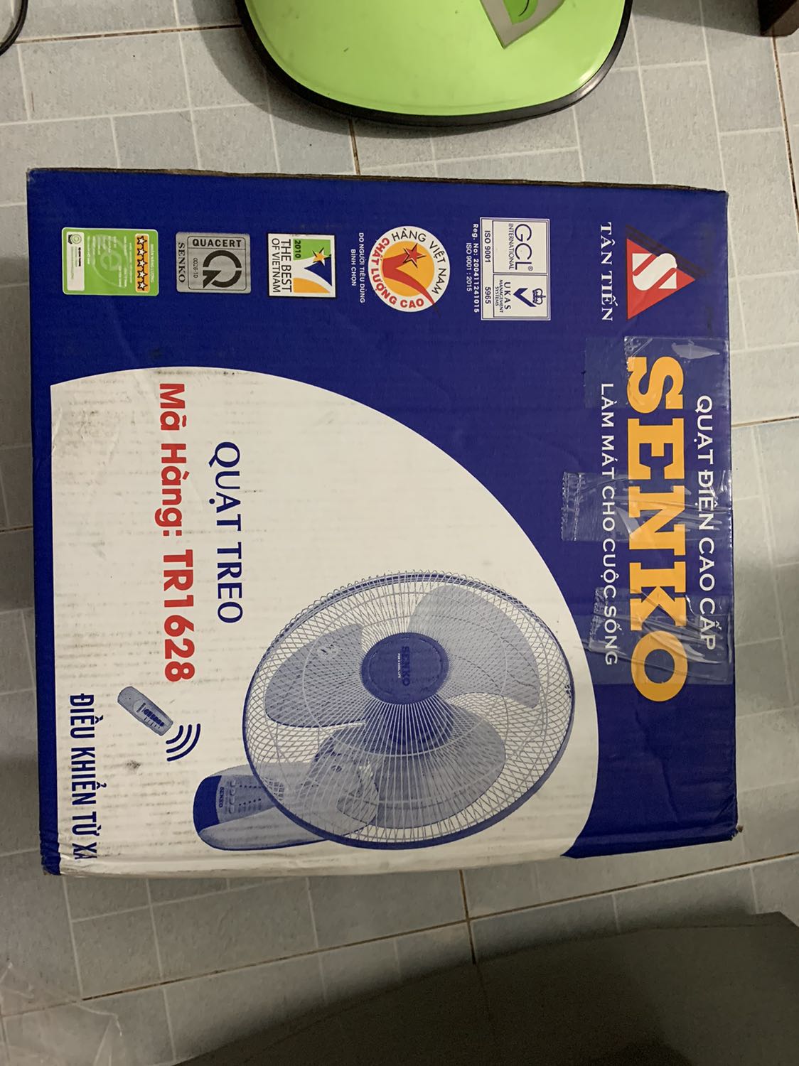 Quạt đúng chất lượng, chỉ là mỗi tội giao hàng có trễ hơn dự kiến đến 5 ngày, quạt chạy êm không ồn mấy. Mới đầu thì ok để dùng thêm thời gian nữa xem sao Quạt đúng chất lượng, chỉ là mỗi tội giao hàng có trễ hơn dự kiến đến 5 ngày, quạt chạy êm không ồn mấy. Mới đầu thì ok để dùng thêm thời gian nữa xem sao