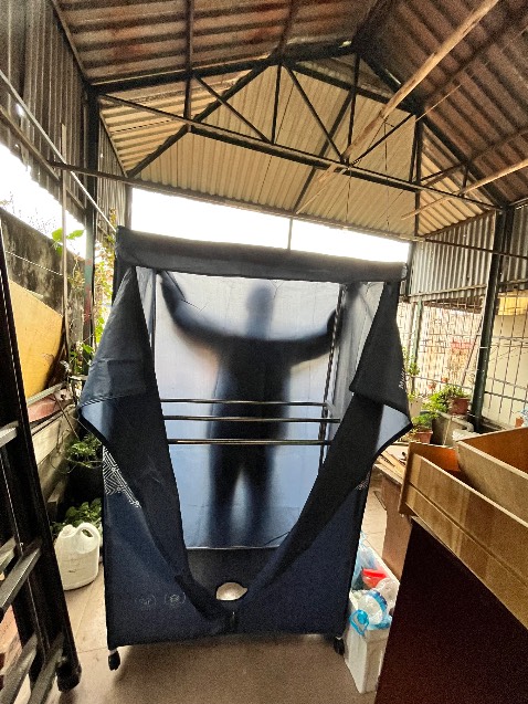 Giao hàng nhanh. Nhân viên giao vui vẻ.
Sản phẩm tốt, màu đẹp sạch như hình. Hi vọng dùng ổn. 
Tôi không biết cách lắp tủ sấy nhờ sự hỗ trợ nhanh chóng chu đáo của Tiki tôi đã lắp xong.
 Xin cảm ơn.