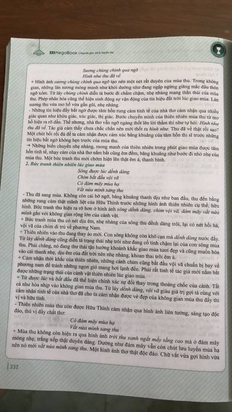 sách tốt nè đẹp nè nội dung tốt nè có điều giấy hơi mỏng thấy hết chữ in trang sau nhưng mà ko sao mùi thơm của giấy. Fahasha giao sách rất tốt ko bị quăng nè và nhanh nữa theo mik thấy thì nội dung khá ổn mn nên mua để ôn thi nha