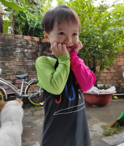 bộ đồ rất xinh, chất vải đẹp, size chuẩn miêu tả của TIKI. Sẽ mua ủng hộ sau.