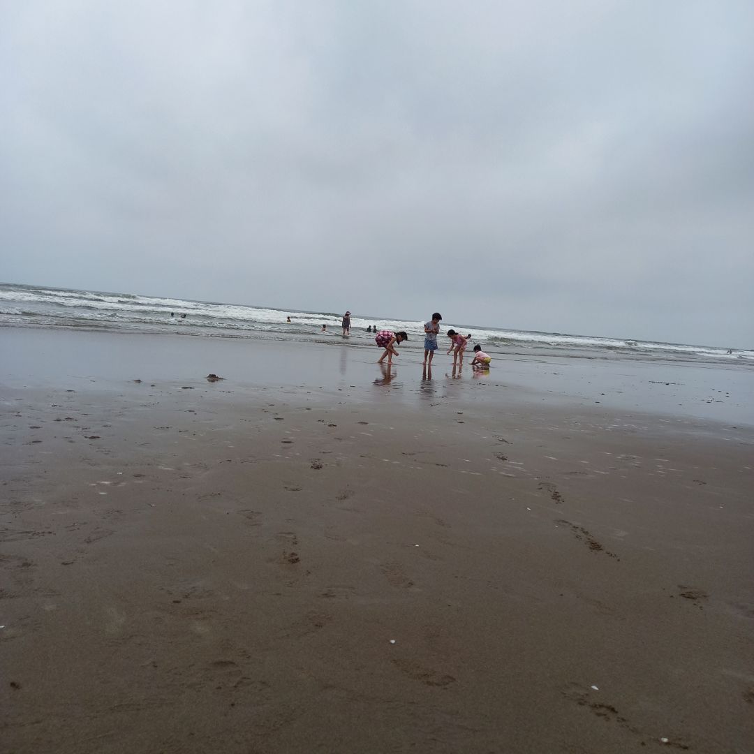 hàng đã được giao,hài lòng về mẫu mã và chất lượng.giao có bọc cẩn thân,shipper rất nhẹ nhàng tận tình