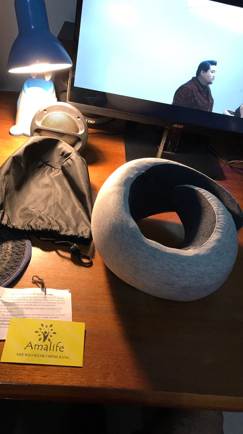 Gối vừa cổ, êm ái
Nam châm có lực hút tốt, có các nấc để điều chỉnh
Gối có lớp vải bọc bên ngoài nên có thể tháo ra để giặt, làm sạch
Túi kèm theo thuận tiện
Thẻ bảo hành