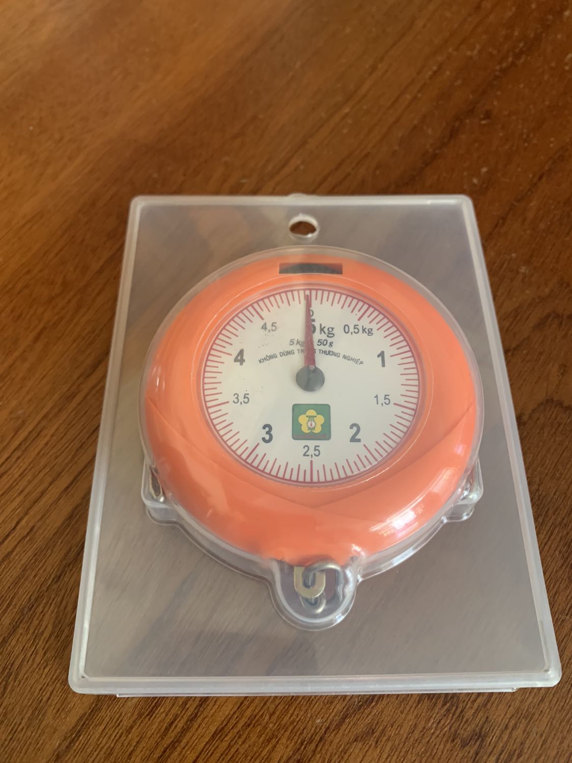 Hàng giao nhanh 2h, sử dụng rất hữu ích, có hộp nhựa chứa cân để thuận tiện mang đi. Rất hài lòng