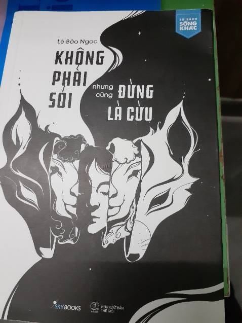 Nội dung hay,thiết thực,xoay quanh các vđ hay gặp tronh xã hội xưa và nay,cách lí giải giúp ngừi đọc hiểu về những suy nghĩ của con người