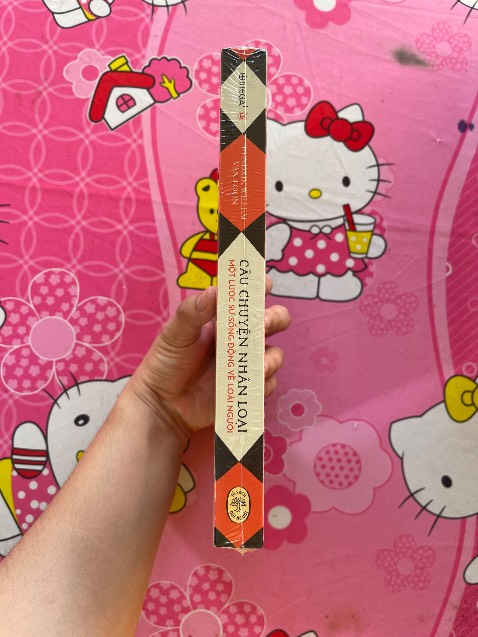 Tuyệt vời ! Vô cùng hài lòng !
Sách được đóng gói cẩn thận : bọc kính và bọc chống xốc .
Sách mới và đẹp , giao hàng cẩn thận .