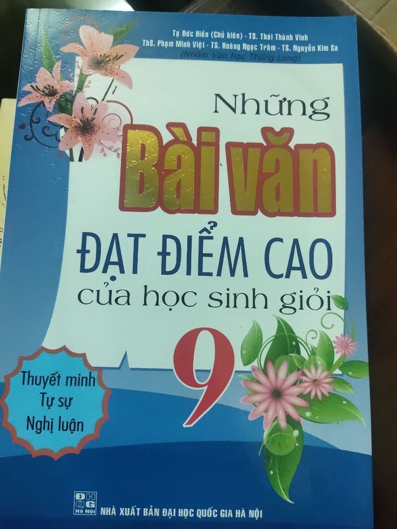 sách nhiều bài văn siêu hayyyyyyyyyy luônnn