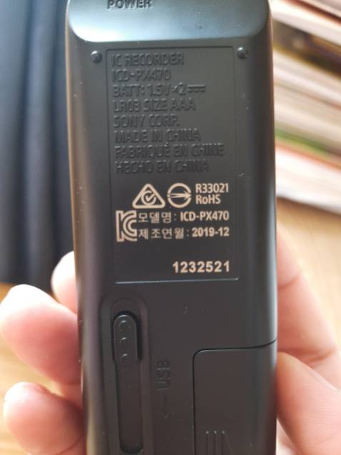 Mình có nhu cầu mua pin AAA chứ ko phải AA (vì pin 3A nhỏ hơn nên tiêu đề ghi là kèm 4 pin thì mình nghĩ đó là 4 pin 3A). Tiki giúp mình thủ tục đổi từ pin AA sang pin AAA nhé. Thank Tiki nhiều.