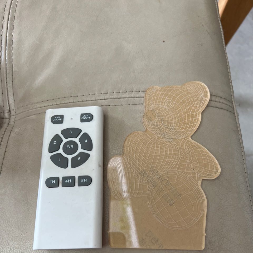 Sản phẩm rất dễ thương tuy nhiên bé quá là bé phải chi nhà bán đăng luôn kích thước để người mua có thể hiểu rõ sản phẩm trước khi chọn Sản phẩm rất dễ thương tuy nhiên bé quá là bé phải chi nhà bán đăng luôn kích thước để người mua có thể hiểu rõ sản phẩm trước khi chọn